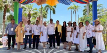 La Unión fortalece su promoción turística en el Tianguis de Acapulco
