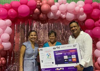 La Asociación Lucha Más Fuerte A.C. reúne a más de 500 mamás en emotivo festejo en La Noria
