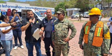 Participan más de mil 400 personas en simulacro de evacuación en Zihuatanejo