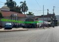 Jubilados del SNTE mantienen toma de oficinas de Finanzas en Zihuatanejo y advierten endurecer protestas