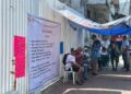 Maestros jubilados retoman protesta en Finanzas de Zihuatanejo; advierten radicalizar acciones