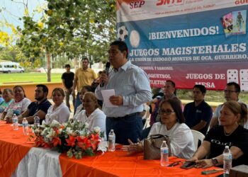 Alcalde José Francisco Suazo Espino inaugura los juegos magistrales municipales