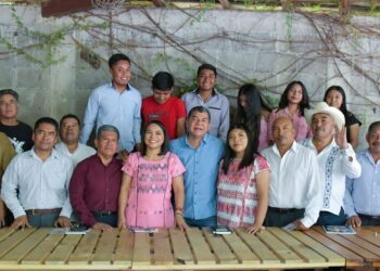 Ex alcaldes de la Montaña se reúnen con Senadora Beatriz Mojica