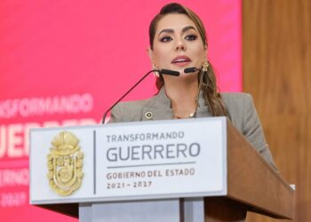 Evelyn Salgado llama a servidores públicos de Guerrero a cumplir con su declaración patrimonial