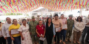 Comparte Abelina López historias, lectura y sueños con la niñez en la FILA 2026
