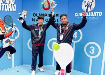 Medalla de plata para Guerrero,Bernardo Sánchez sube al podio nacional en Frontenis