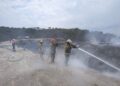 Refuerza SGIRPCGRO combate a incendio en basurero de Chilpancingo con brigadas de tres regiones operativas 