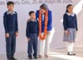Encabeza Evelyn Salgado homenaje al lábaro patrio en la escuela primaria “Quetzalcóatl” de Chilpancingo 
