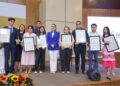 Entrega  Evelyn Salgado Pineda el Premio al Mérito Juvenil a jóvenes que inspiran a Guerrero