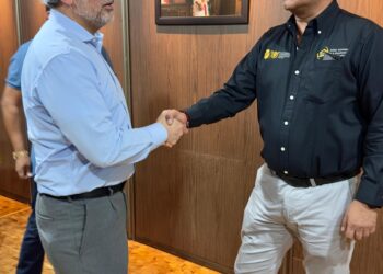 En el mejoramiento de la infraestructura educativa en Guerrero, titular del IGIFE se reúne con director general del INIFED
