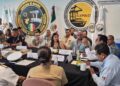 Participa Gobierno de Abelina López en Sesión del Comité Local de Cruceros