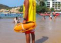 Guardavidas refuerzan vigilancia permanente en playas de Acapulco