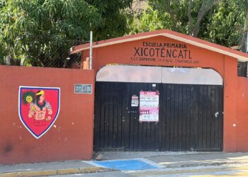 Alumna ingresa con cuchillo a primaria de Zihuatanejo; menores resultan lesionados