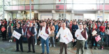 Arranca en Guerrero la entrega de 81 mil tarjetas de la Beca Rita Cetina