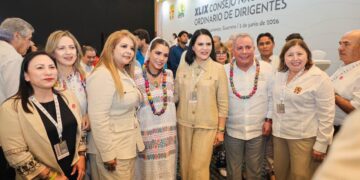 Reconoce Evelyn Salgado la labor de los trabajadores del Sector Salud
