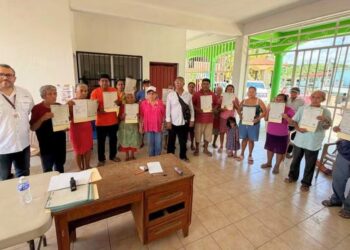 Lleva Registro Civil servicios gratuitos a comunidades de la Costa Chica