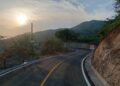 El gobierno del estado fortalece la conectividad en Tecoanapa con obra carretera en beneficio de más de 18 mil habitantes