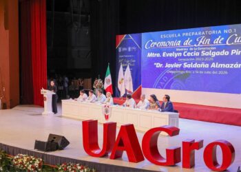 La Preparatoria 1 de la UAGro celebra la graduación con Evelyn Salgado como Madrina de Generación 2023-2026