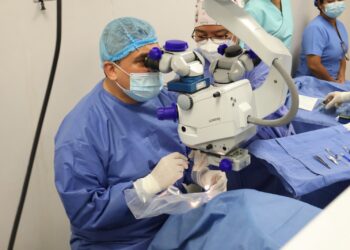 Con exitoso trasplante de córnea, el Instituto Estatal de Oftalmología reactiva su programa institucional de trasplantes