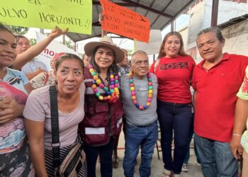Desde San Agustín y con el respaldo de centenares de personas, se suma la estructura de Rogelio Hernández Cruz a Beatriz Mojica