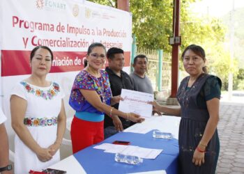 Premian a ganadores del Concurso Regional “Los Pintores Nahuas del Alto Balsas: Historias Narradas en Amate 2026”