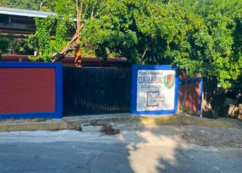 Padres de familia denuncian presuntas cuotas y carencias en escuelas de Zihuatanejo