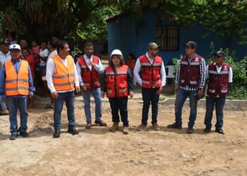 Arranca construcción del libramiento de Cruz Grande; supervisa Irene Jiménez obras en la Costa Chica