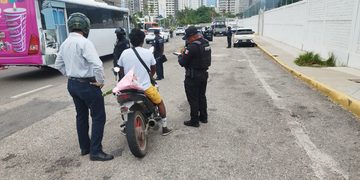 Operativo Casco Seguro deja más de mil motocicletas revisadas y 361 infracciones en Guerrero