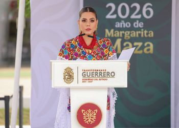 Evelyn Salgado honra a los Niños Héroes y refrenda compromiso de unidad por un México libre y en paz