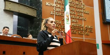 Presentan iniciativa que prohíbe la doble nacionalidad de aspirantes a la gubernatura