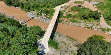 Gobierno del estado lleva a la Costa Chica obras de infraestructura carretera