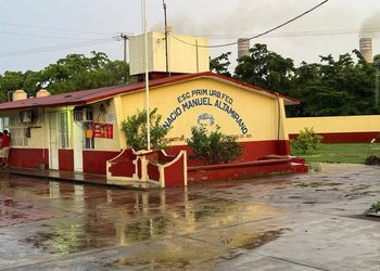 Gobierno municipal de la unión brinda apoyo oportuno a familias afectadas tras inundación de sus casas