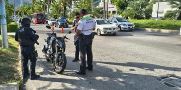 Operativo Casco Seguro mantiene acciones permanentes de prevención vial en las ocho regiones de Guerrero