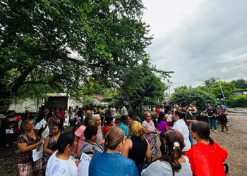 LLEVAN DESPENSAS A FAMILIAS DAMNIFICADAS POR EL HURACÁN POLO EN PETACALCO