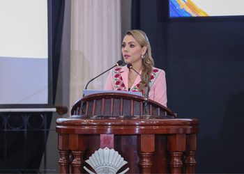Evelyn Salgado conmemora el 36 aniversario de la CDHEG con foro para las juventudes de Guerrero 
