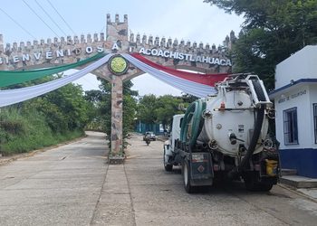 Realiza CAPASEG desazolve de drenaje en localidades de Tlacoachistlahuaca, en la región de la Costa Chica