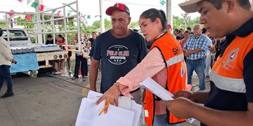 El gobierno del estado atiende en menos de 48 horas a familias afectadas por el huracán Polo del municipio de la Unión