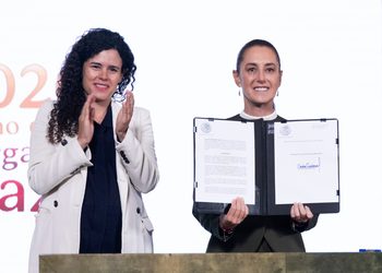 PRESIDENTA CLAUDIA SHEINBAUM FIRMA DECRETO DE ENTORNOS DIGITALES SEGUROS PARA NIÑAS, NIÑOS Y ADOLESCENTES