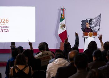 PRESIDENTA CLAUDIA SHEINBAUM HACE LLAMADO A LA POBLACIÓN A TOMAR PRECAUCIONES ANTE EL HURACÁN TRUDY EN EL PACÍFICO, EL GOLFO DE MÉXICO Y LA HUASTECA