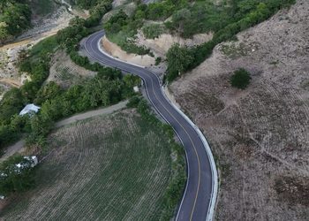 El gobierno del estado pavimentó otra etapa del camino Chichihualco–El Naranjo