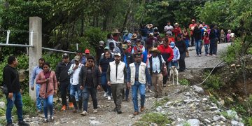 El gobierno del estado atiende necesidades de infraestructura en la comunidad serrana de Iyotla: SDUOPOT