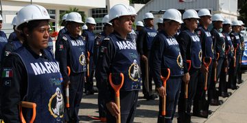 Personal naval se alista para apoyar a la población civil ante evolución de depresión tropical en el Pacífico mexicano