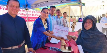 Reconocen talento y creatividad de las artesanas y artesanos de Tlamacazapa: SEFODECO